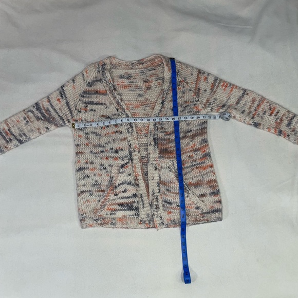 100% Wool Handknit Cardigan size medium in color Colorado - Picture 8 of 9